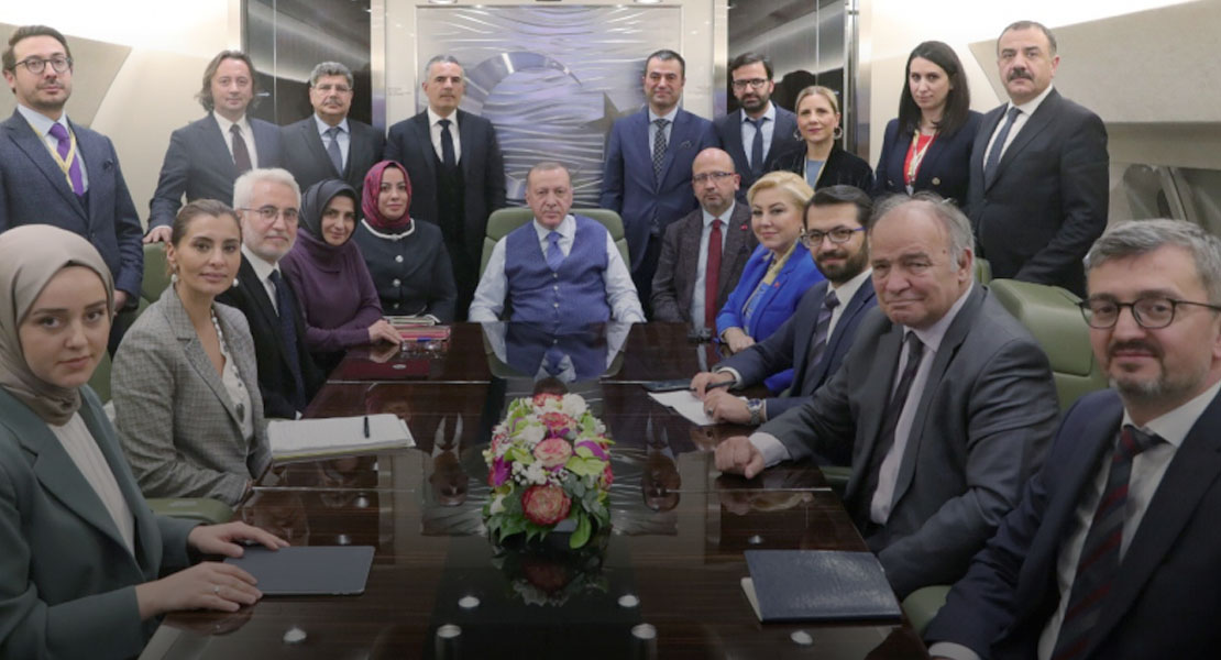 Cumhurbaşkanı Erdoğan, Rusya dönüşü gazetecilerle söyleşi gerçekleştirdi