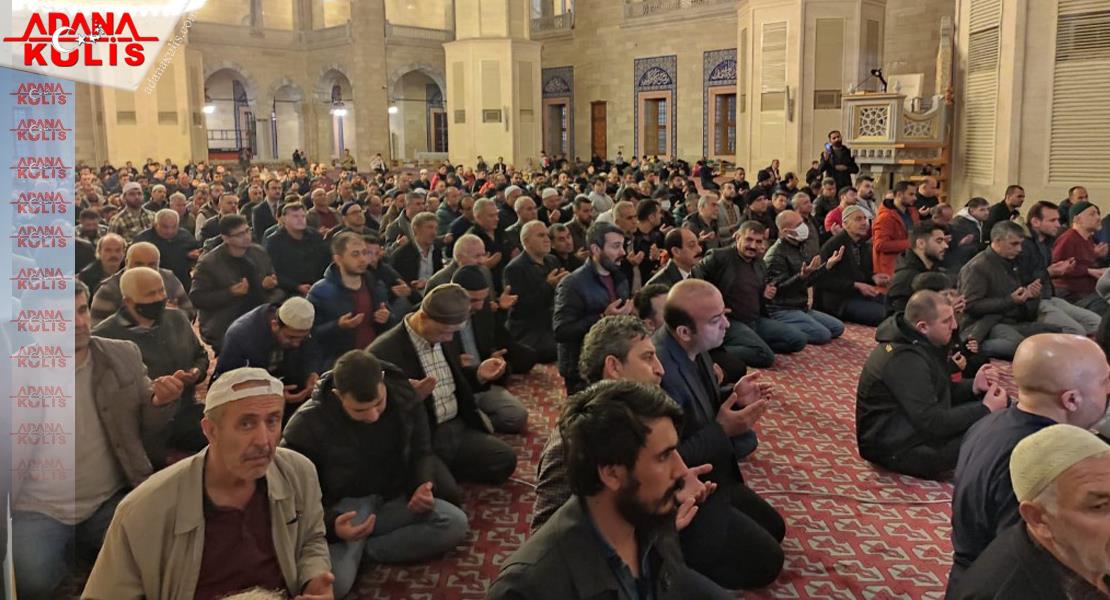 Sabancı Merkez Camii’nde Regaib Kandili Coşkusu